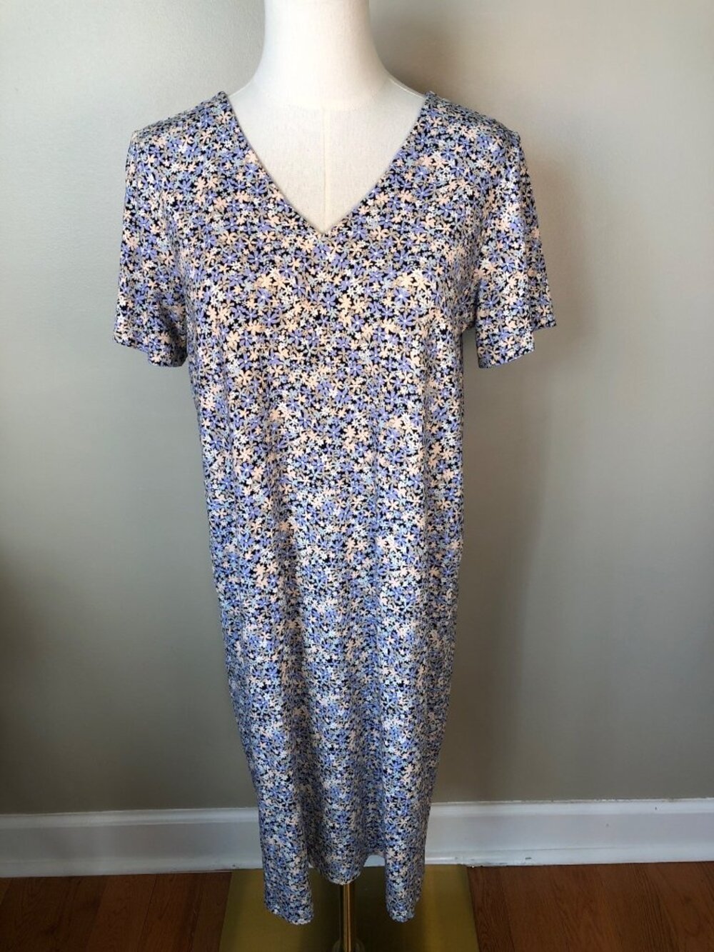 J Jill Wearever Floral V-Neck Short Sleeve Stretchy Shift Dress Blue Peach Sz SP